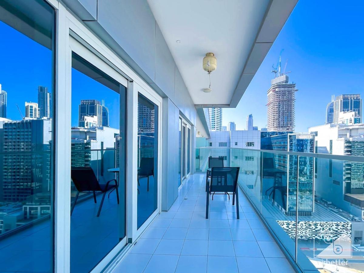 Luxury Stay At Damac Majestine With Balcony & Views Dubai Exterior photo