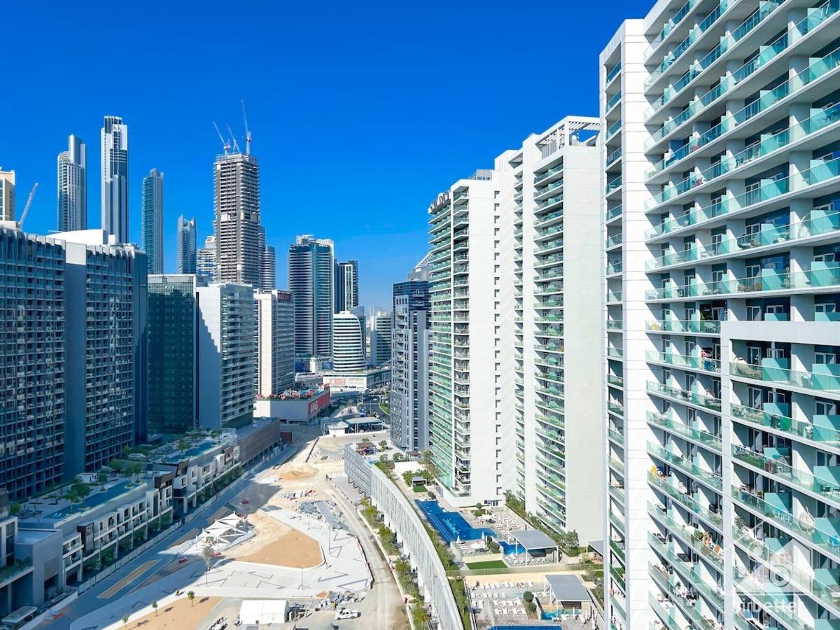 Luxury Stay At Damac Majestine With Balcony & Views Dubai Exterior photo